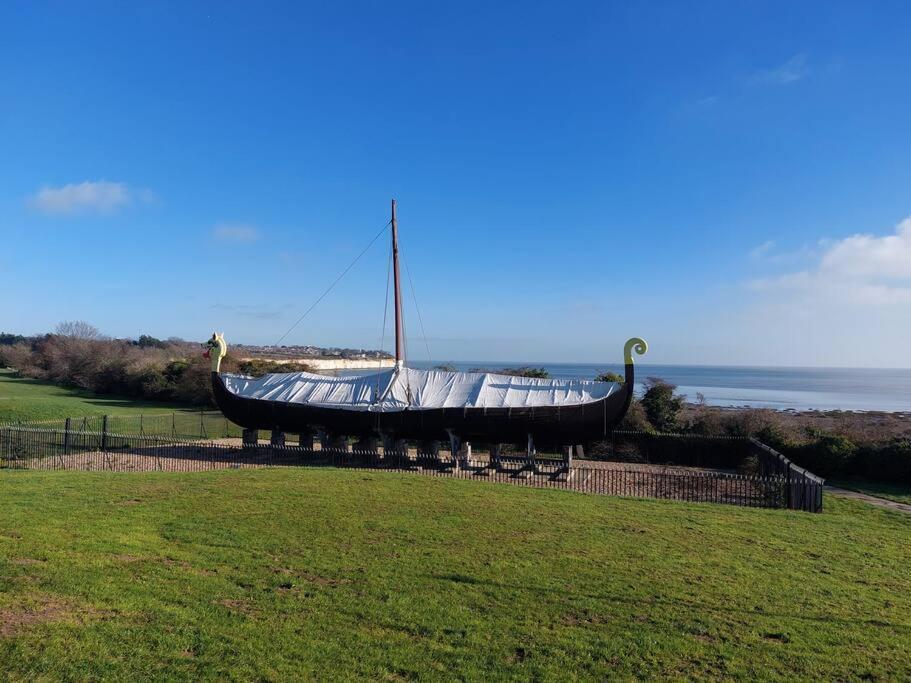 Holiday home Clifftop Mews - Westcliff - - Pet Friendly! Ramsgate