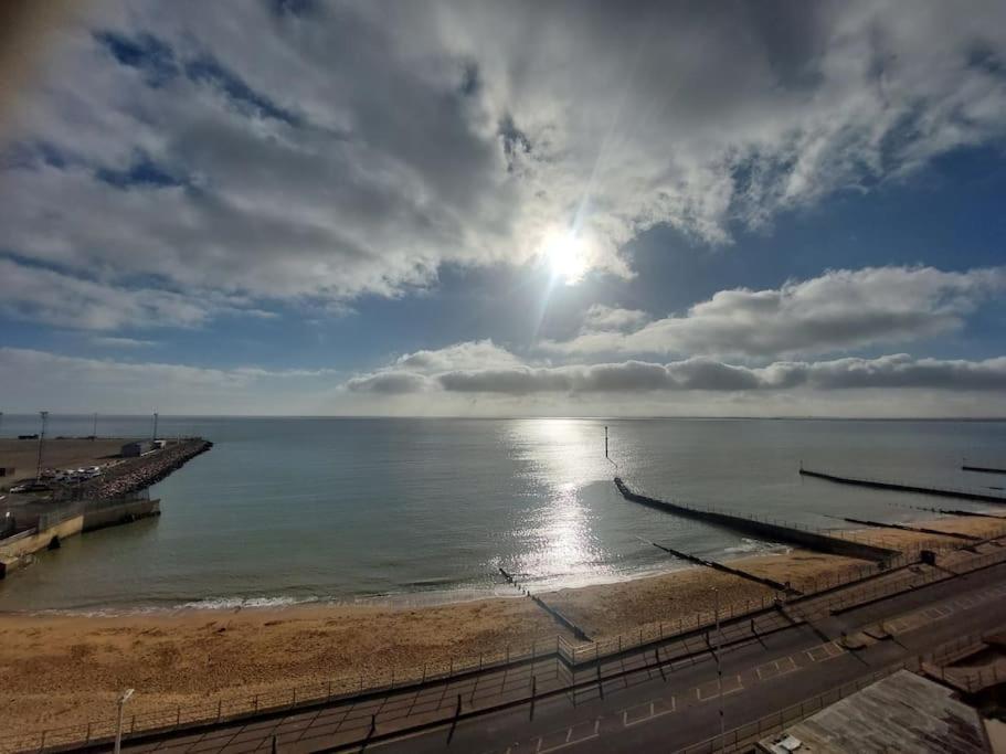 Clifftop Mews - Westcliff - - Pet Friendly! Holiday home Ramsgate