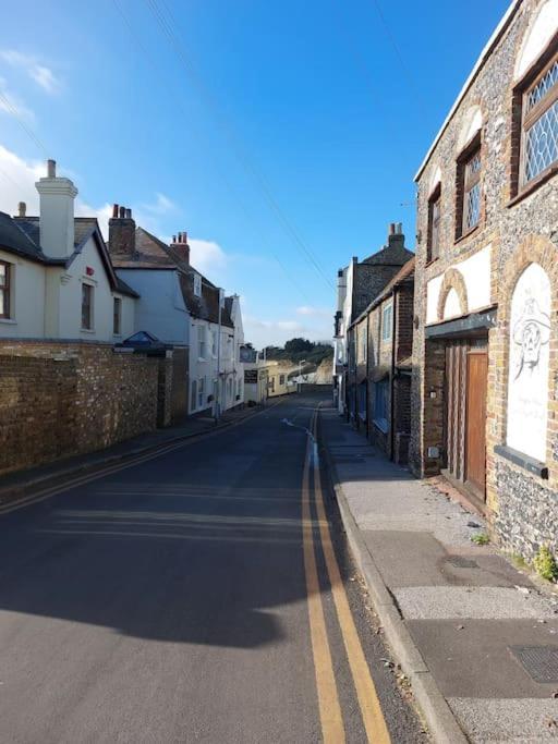 Clifftop Mews - Westcliff - - Pet Friendly! Holiday home