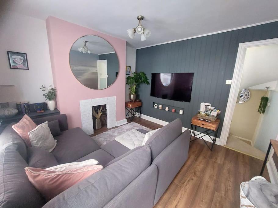 Clifftop Mews - Westcliff - - Pet Friendly!